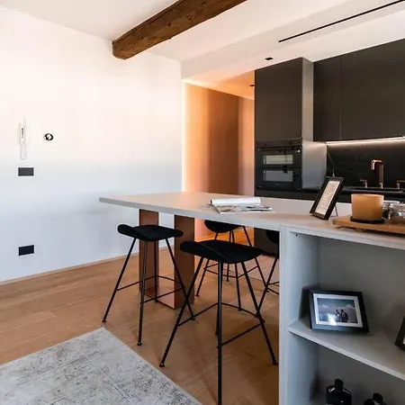 1-bedroom Design With Panoramic View Appartement *