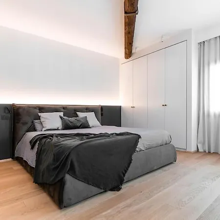 1-bedroom Design With Panoramic View Mira